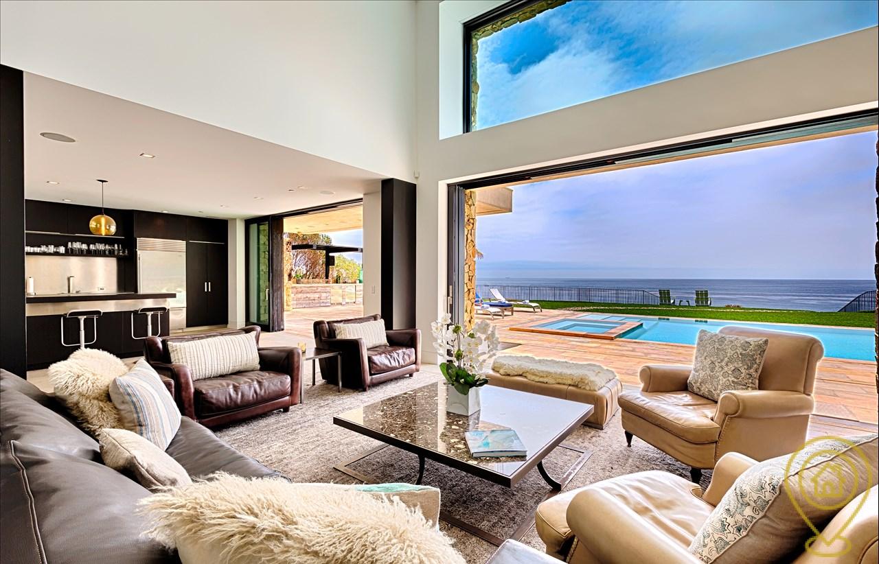 Osaka Heights Apartment